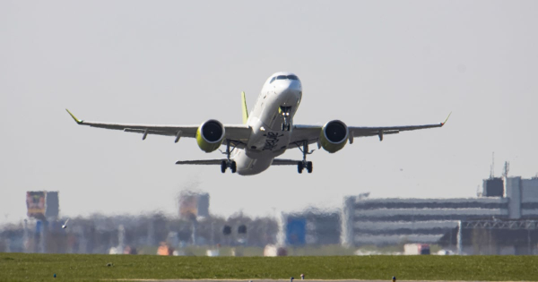 UA Finansy 42 Україна попереджає ICAO про небезпеку польотів над РФ