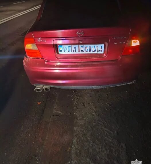 21-річний водій-двічі порушник: на Прикарпатті зупинили нетверезого без прав