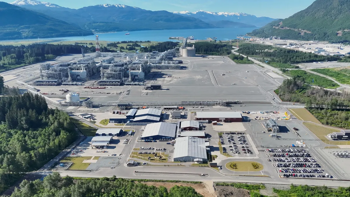 Fluor-JGC: $15 млрд за розширення LNG Canada 2
